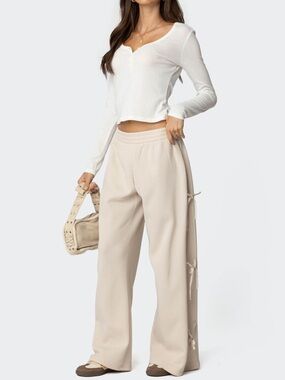 Edikted Claudette Baggy Cream Ribbon Sweatpants